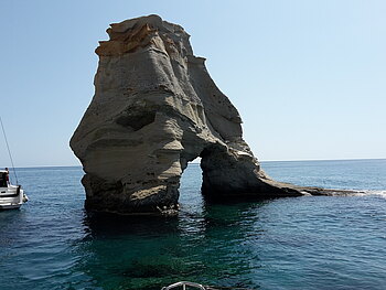 Felsformationen im griechischen Meer Felsformationen im griechischen Meer